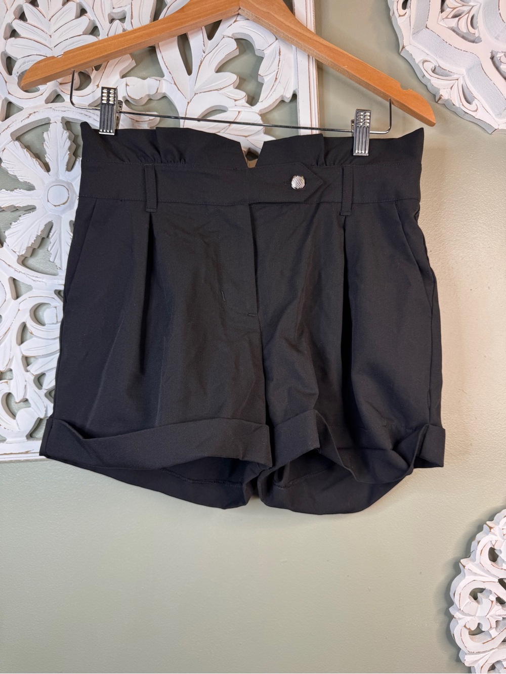bar III High-Waist Black Women's Rolled-Hem Shorts Paperbag Sailor small